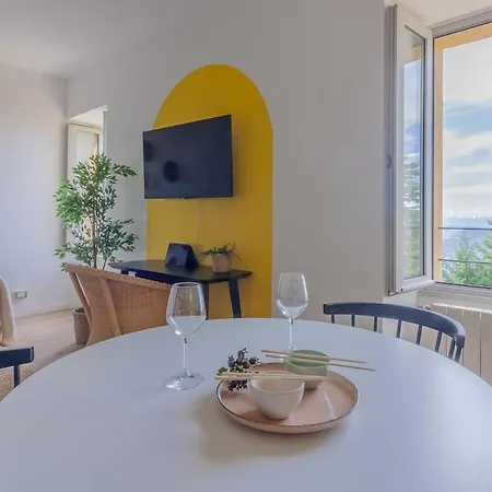 Lägenhet Casa Belvedere Brunate